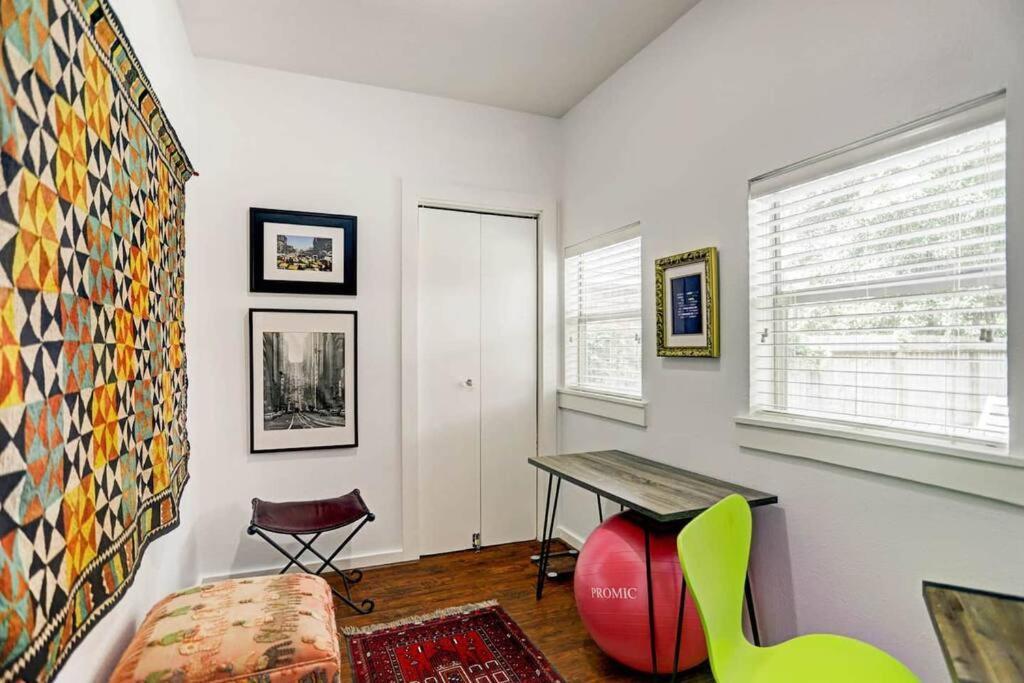 Artsy Heights House: Walk To Food-Bars-Shops-Trails, Kids & Pet Friendly Villa Houston Eksteriør billede
